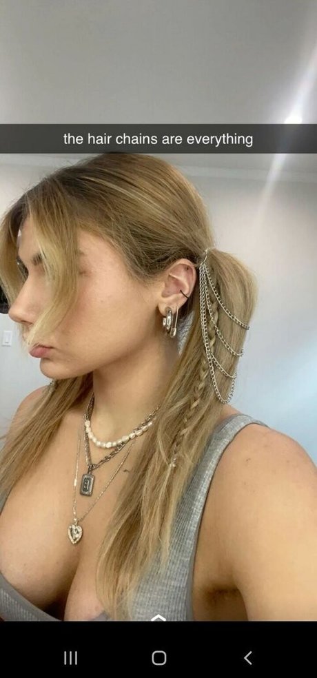 Nagie wyciekłe zdjęcie OnlyFans od Baileyspinn