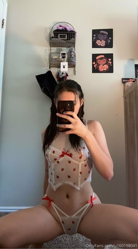 Nagie wyciekłe zdjęcie OnlyFans od Babyriv
