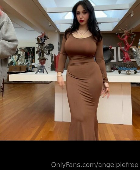 Nagie wyciekłe zdjęcie OnlyFans od Angelpiefree
