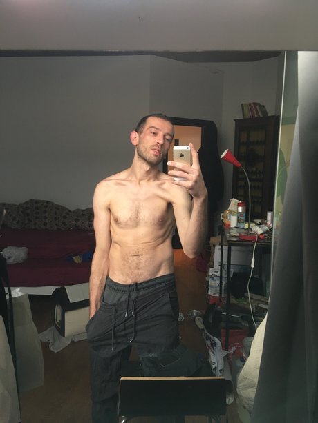 Nagie wyciekłe zdjęcie OnlyFans od Esckaenor