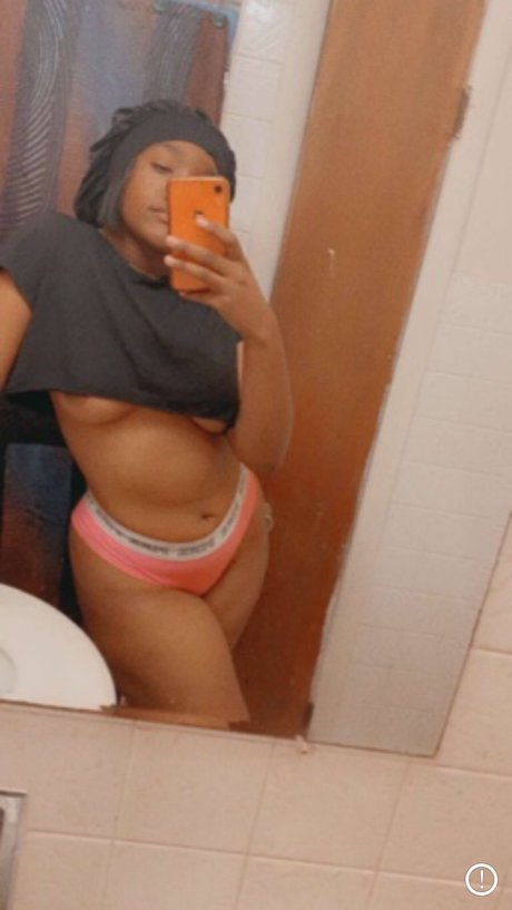Nagie wyciekłe zdjęcie OnlyFans od Diamondluvdaddy