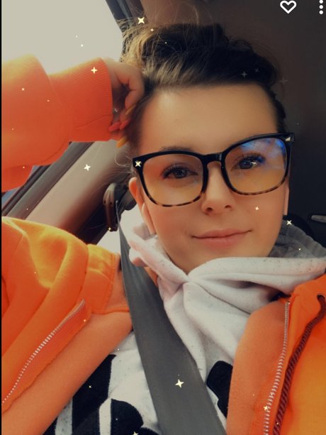 Nagie wyciekłe zdjęcie OnlyFans od Alexandra Brinson