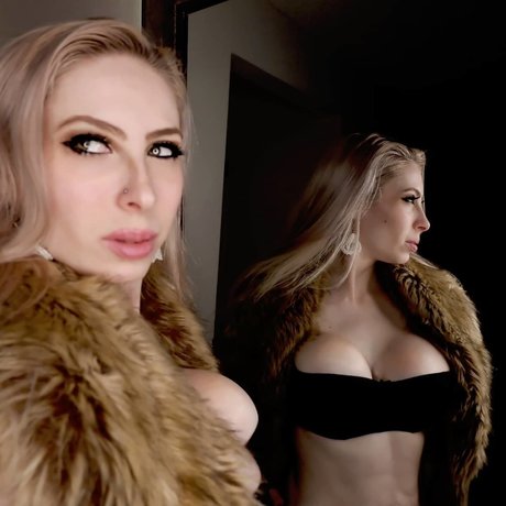 Pinkprincesszee  Free