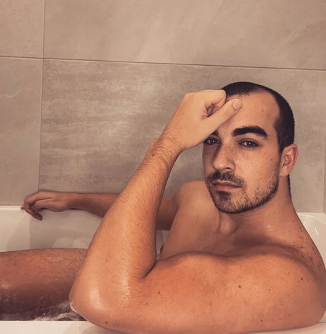Nagie wyciekłe zdjęcie OnlyFans od Jake Davis