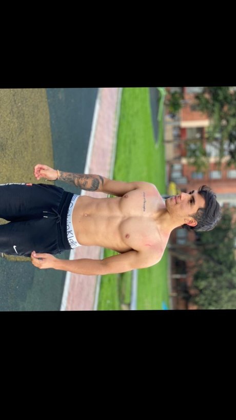 Nagie wyciekłe zdjęcie OnlyFans od Santiago Quevedo
