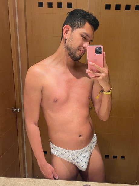 Nagie wyciekłe zdjęcie OnlyFans od Carlos Vzquez