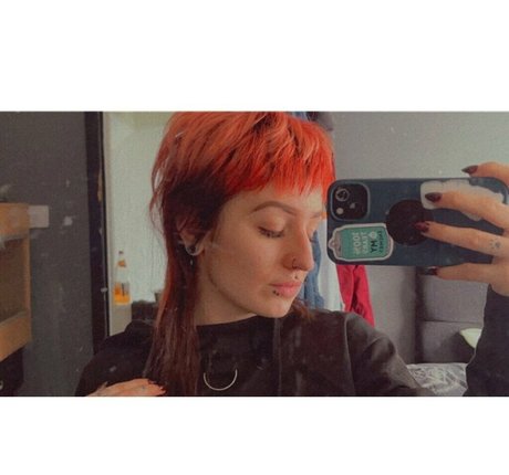 Nagie wyciekłe zdjęcie OnlyFans od Thelittlepixie