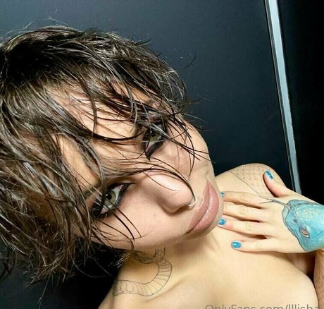 Nagie wyciekłe zdjęcie OnlyFans od Lllisha