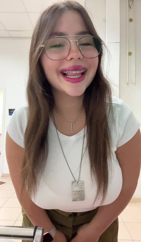 Nagie wyciekłe zdjęcie OnlyFans od Tamar Abuchzira