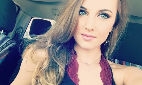 Nagie wyciekłe zdjęcie OnlyFans od Emilee Atchley