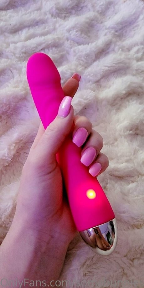 Nagie wyciekłe zdjęcie OnlyFans od Somebunnieswife