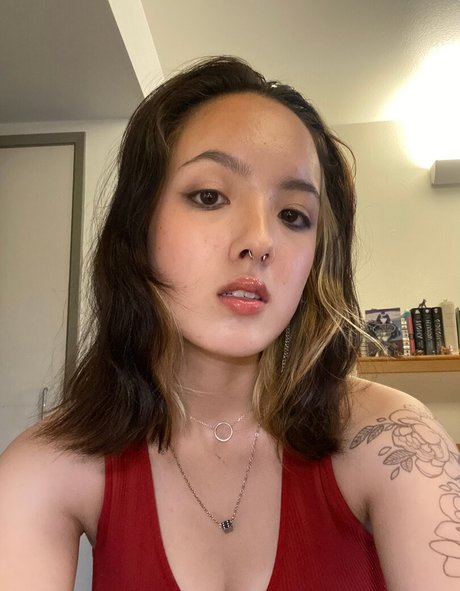 Nagie wyciekłe zdjęcie OnlyFans od Earths Asmr