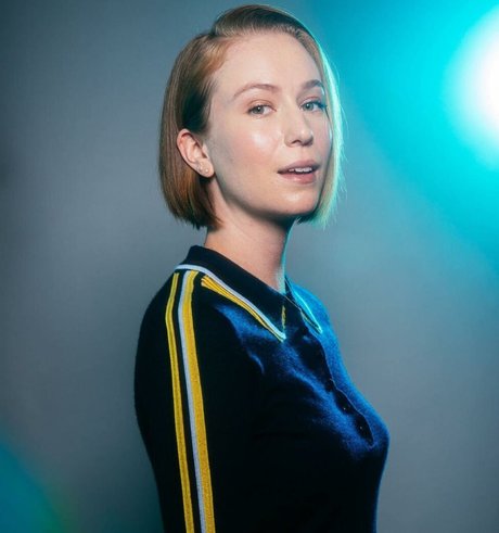 Nagie wyciekłe zdjęcie OnlyFans od Hannah Einbinder