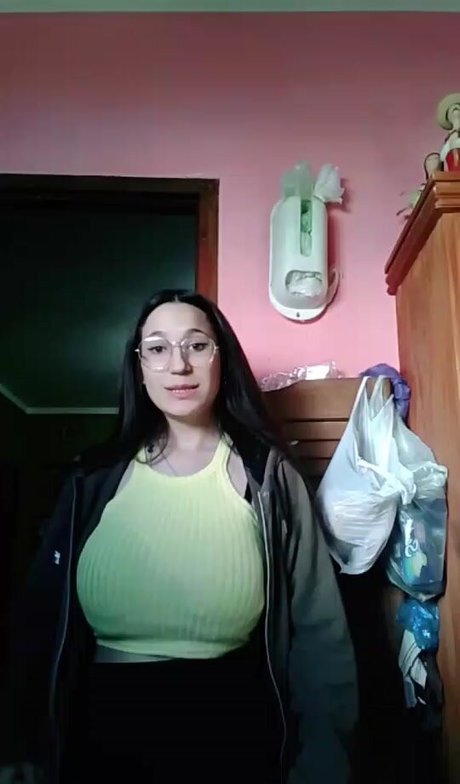 Nagie wyciekłe zdjęcie OnlyFans od Cam Howden
