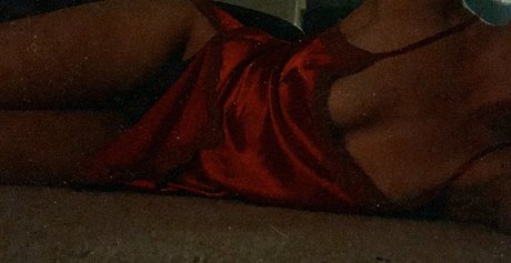 Nagie wyciekłe zdjęcie OnlyFans od Snowbunnymiaa