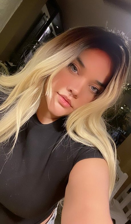 Nagie wyciekłe zdjęcie OnlyFans od Honeygiri