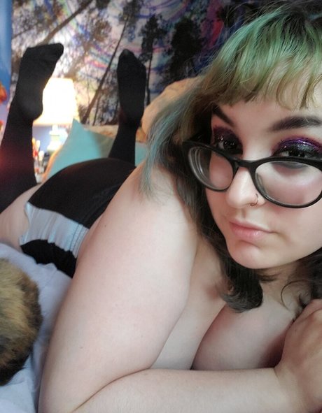 Nagie wyciekłe zdjęcie OnlyFans od Gothicxslvt