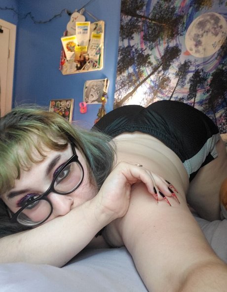 Nagie wyciekłe zdjęcie OnlyFans od Gothicxslvt