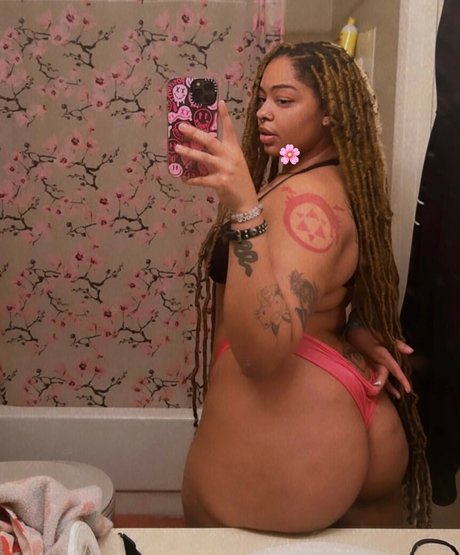Nagie wyciekłe zdjęcie OnlyFans od Daijaku