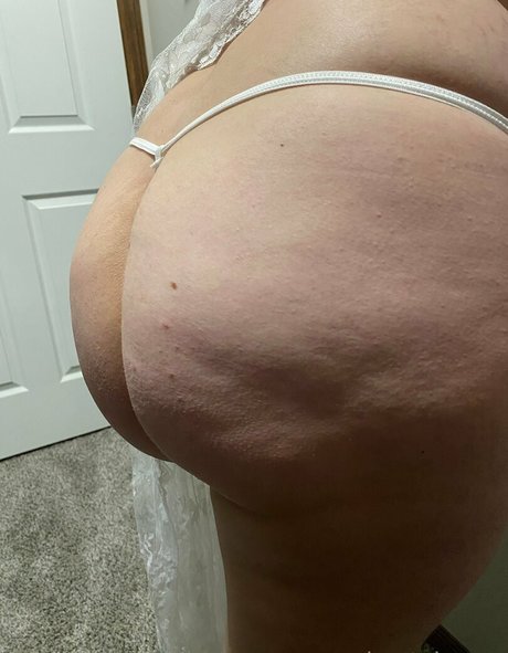 Bustybecca92
