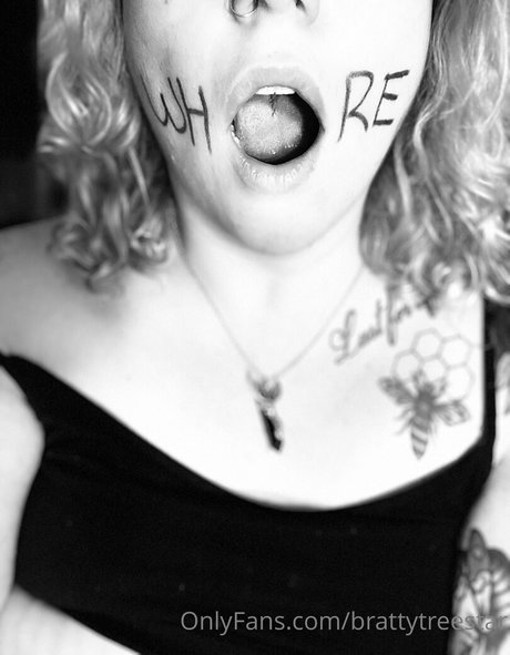 Nagie wyciekłe zdjęcie OnlyFans od Brattytreestar