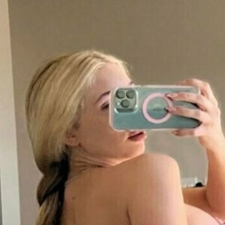 Nagie wyciekłe zdjęcie OnlyFans od Amanda Stronegger
