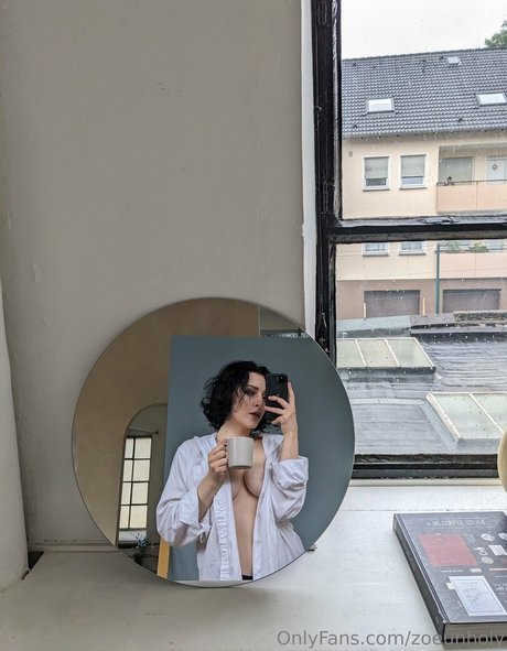Nagie wyciekłe zdjęcie OnlyFans od Zoeunholy