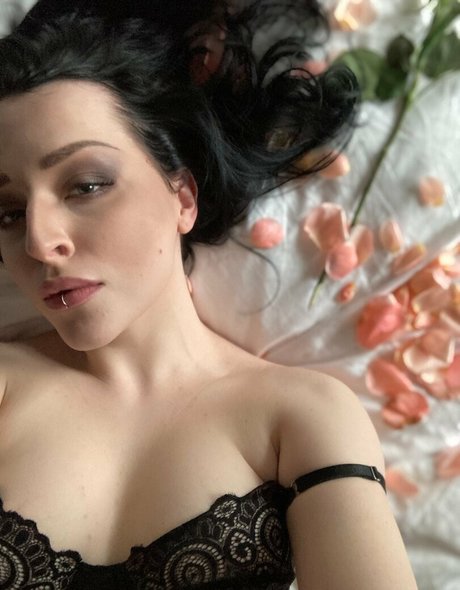 Nagie wyciekłe zdjęcie OnlyFans od Zoeunholy