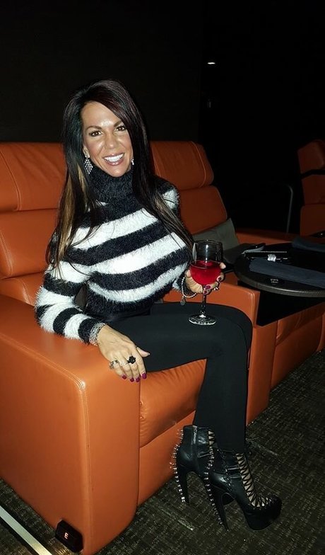 Linda Steele