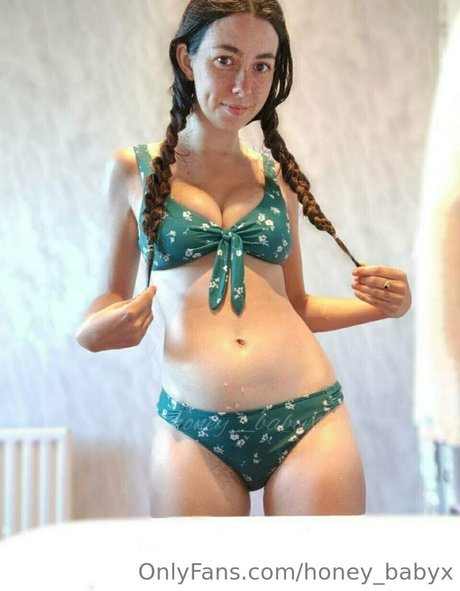 Nagie wyciekłe zdjęcie OnlyFans od Baby Ash