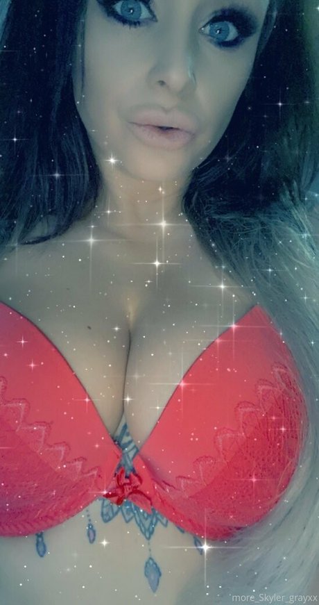 Nagie wyciekłe zdjęcie OnlyFans od Hotmumskyler
