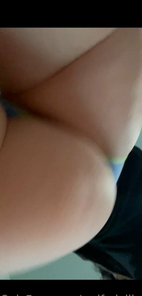Nagie wyciekłe zdjęcie OnlyFans od Waifudelilah