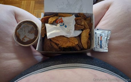 Nagie wyciekłe zdjęcie OnlyFans od Kailicious