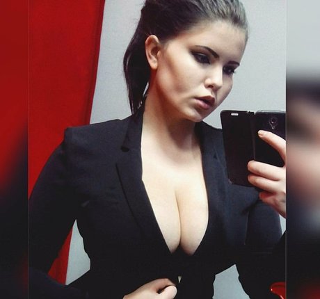 Nagie wyciekłe zdjęcie OnlyFans od Anna Bernadi