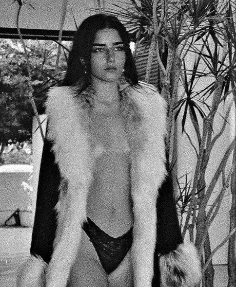 Nagie wyciekłe zdjęcie OnlyFans od Ella Grossman