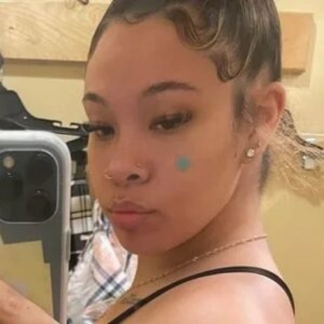Nagie wyciekłe zdjęcie OnlyFans od Diamonddesirae