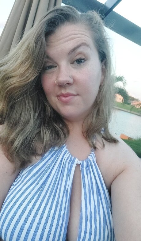 Nagie wyciekłe zdjęcie OnlyFans od Witchymermaid
