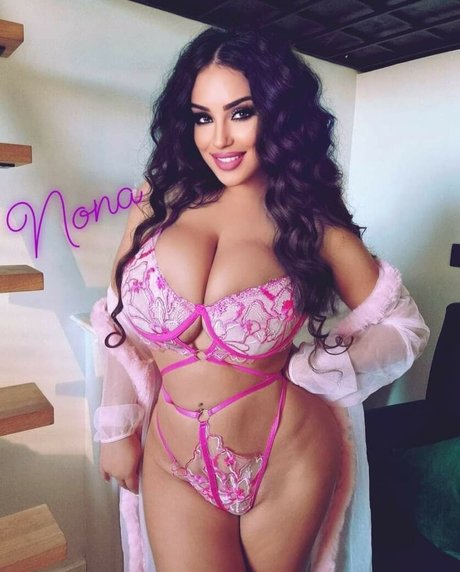Nagie wyciekłe zdjęcie OnlyFans od Nona Adams