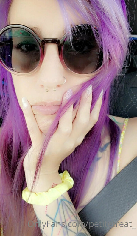 Nagie wyciekłe zdjęcie OnlyFans od Petitetreat
