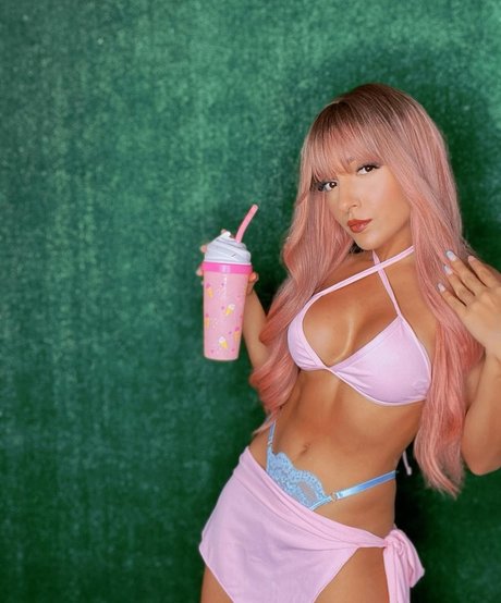 Nagie wyciekłe zdjęcie OnlyFans od Barbierican