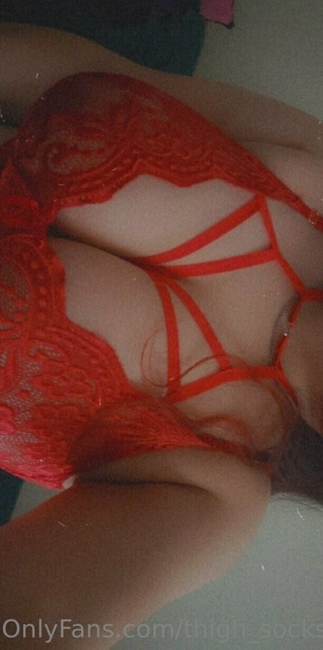 Nagie wyciekłe zdjęcie OnlyFans od Thighsocks