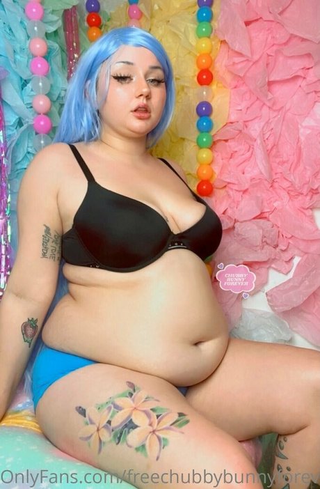 Nagie wyciekłe zdjęcie OnlyFans od Freebigbunnybelly