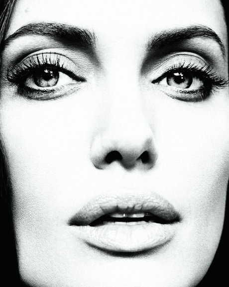Nagie wyciekłe zdjęcie OnlyFans od Angelina Jolie