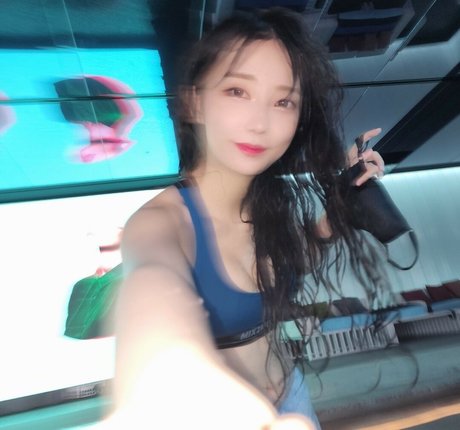 Nagie wyciekłe zdjęcie OnlyFans od Magenta62