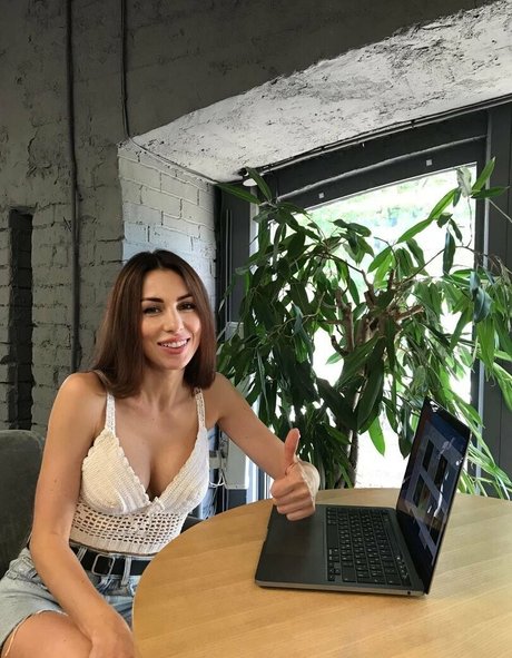 Nagie wyciekłe zdjęcie OnlyFans od Carolmommy