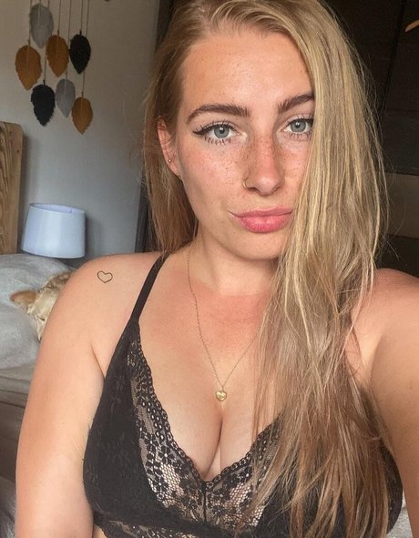 Blondinbelka