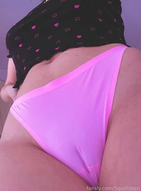 Nagie wyciekłe zdjęcie OnlyFans od Squirtteen