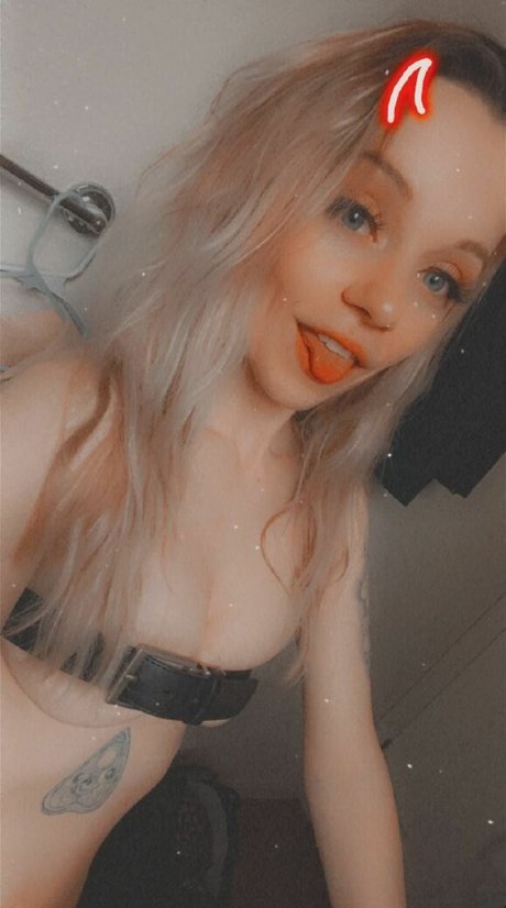 Nagie wyciekłe zdjęcie OnlyFans od Thebeezleboop