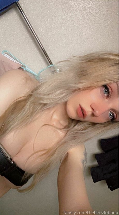 Nagie wyciekłe zdjęcie OnlyFans od Thebeezleboop
