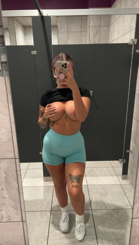 Nicolehlynn